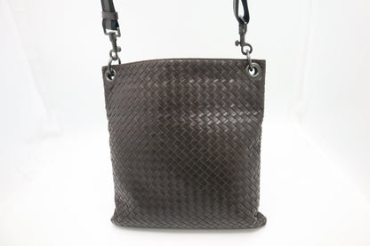 Bottega Veneta Crossbody in Dark Brown Intrecciato Leather