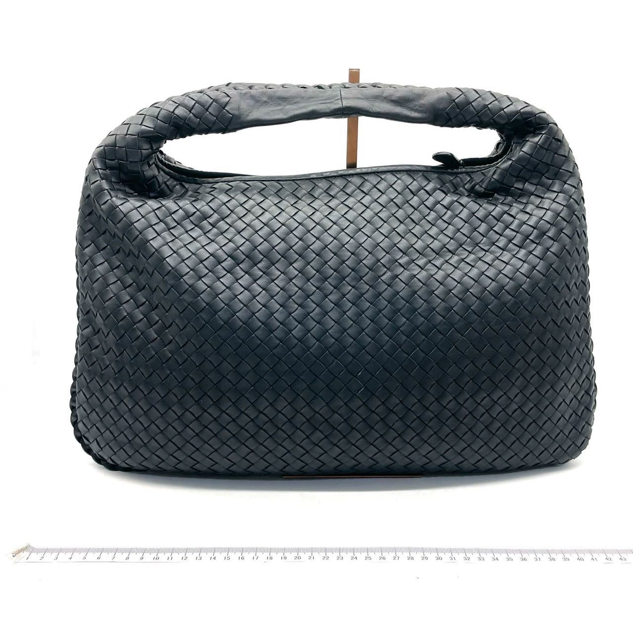 Bottega Veneta Intrecciato Hobo Bag Medium Black Lambskin leather
