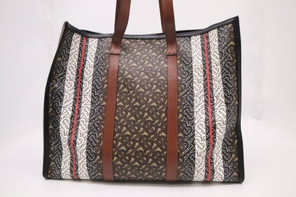 Burberry Tote in Monogram Canvas