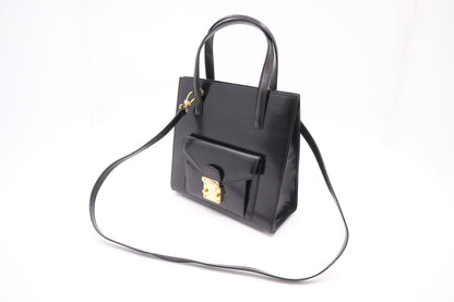 Fendi 2-Way Handbag in Black Leather