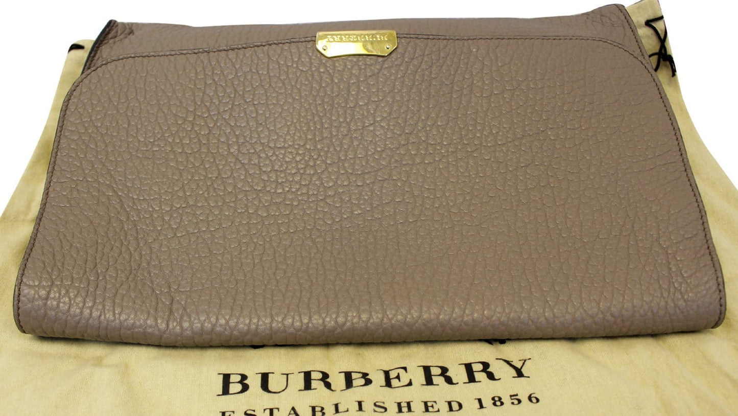BURBERRY Heritage Sonnet Grain Leather Large Clutch - Sale