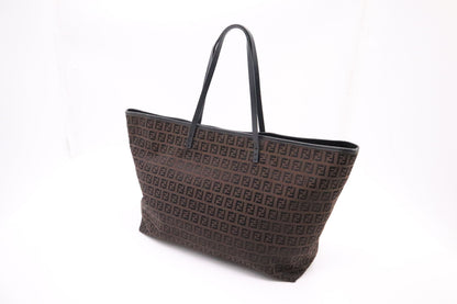 Fendi Tote Bag in Brown Zucca Canvas