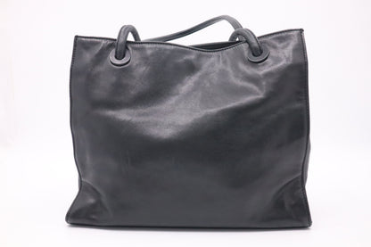 Chanel Tote in Black Leather