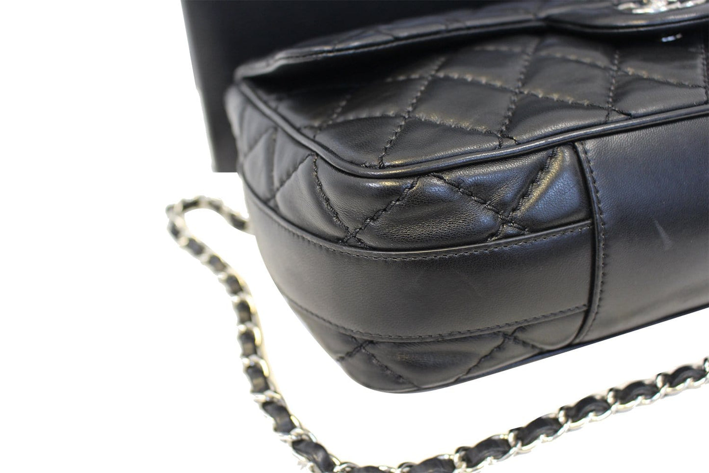 CHANEL Black Lambskin Leather Jumbo Flap Bag