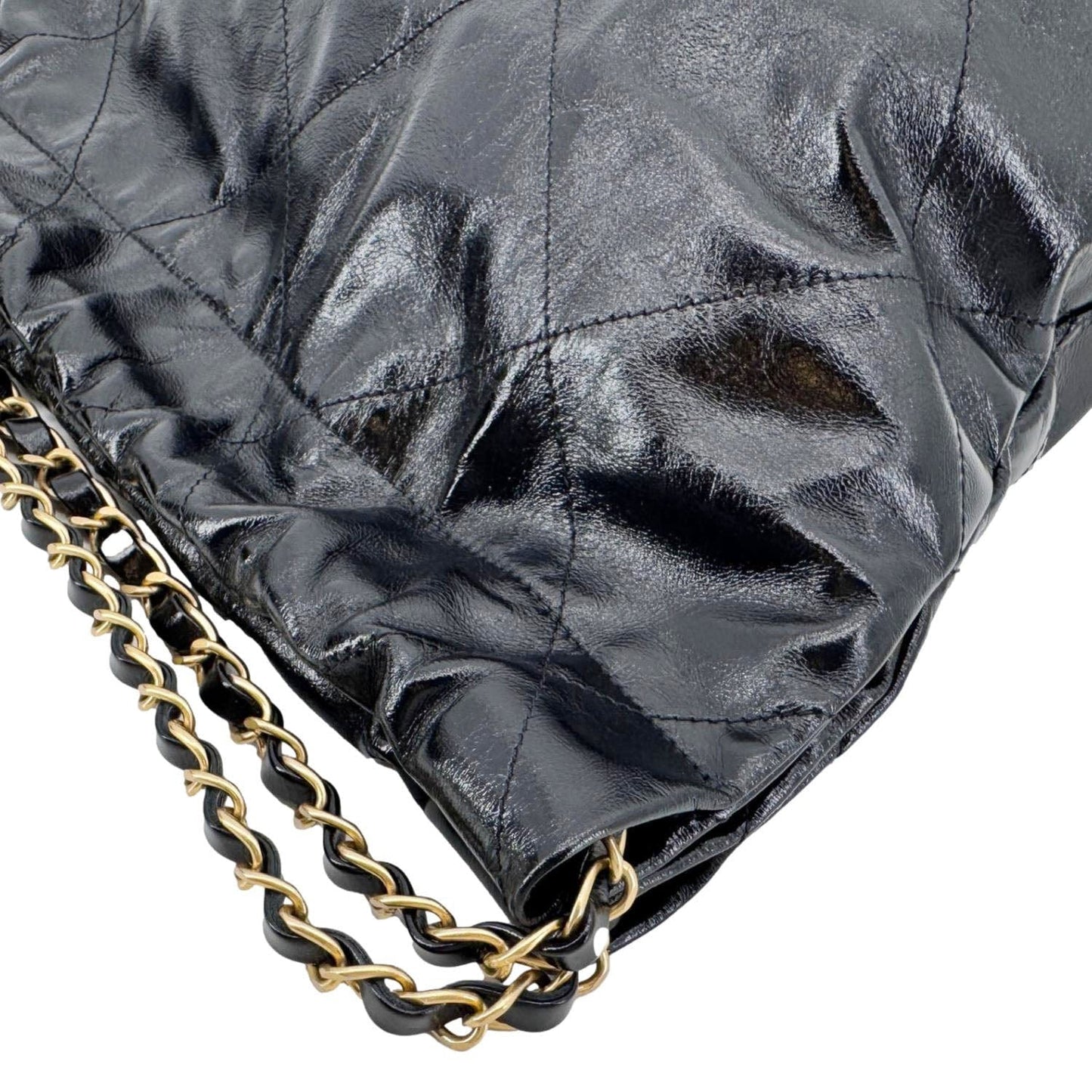 CHANEL 22 Quilted Calfskin  Shiny Leather Shoulder Bag Black