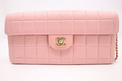 Chanel East West Shoulder Bag in Pink Leather