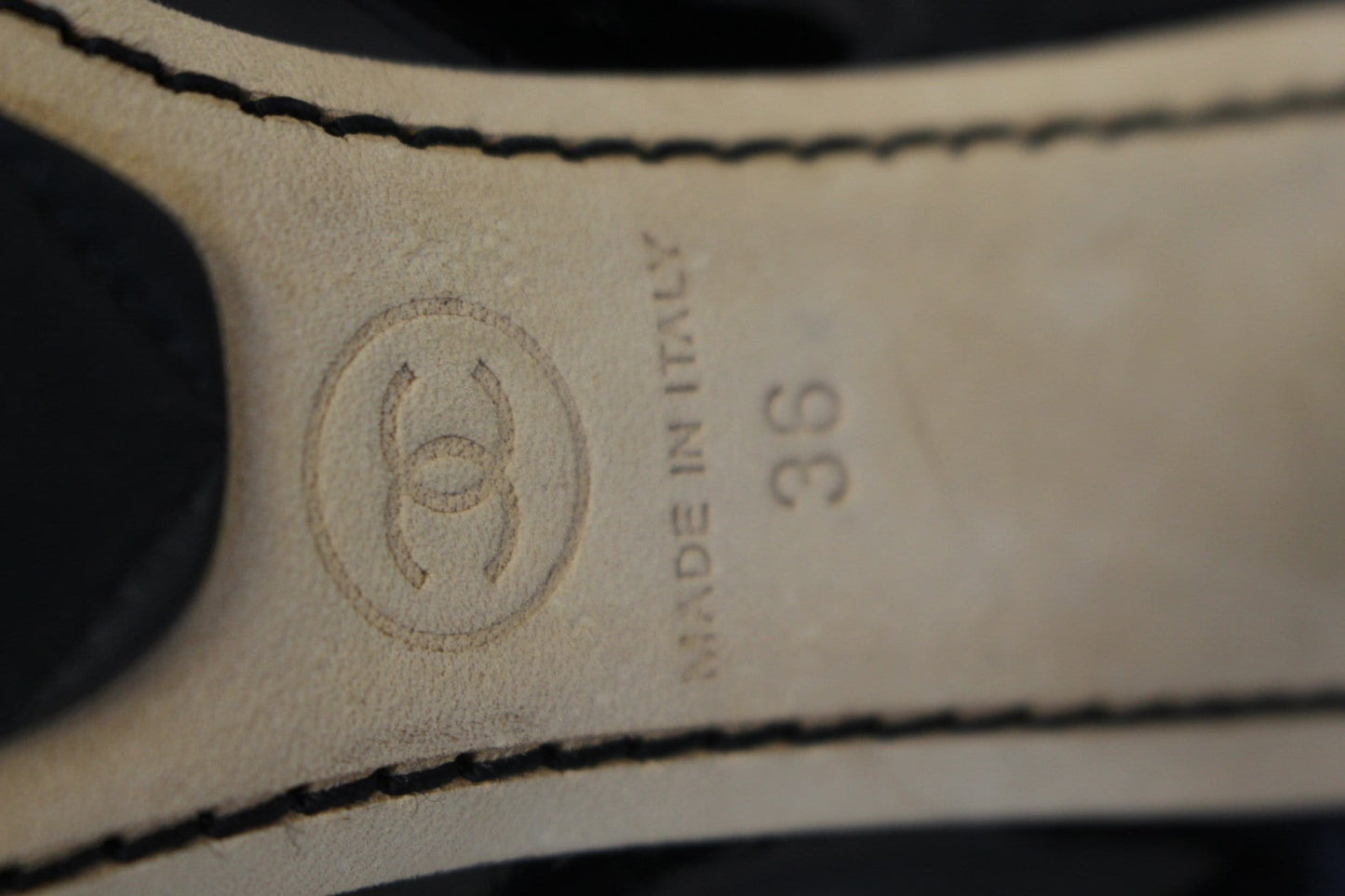 CHANEL Black Leather Elastic Ballet Pumps Size 36