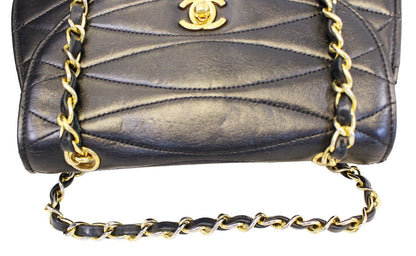 Rare CHANEL Wave Lambskin GHW CC Flap Bag Vintage