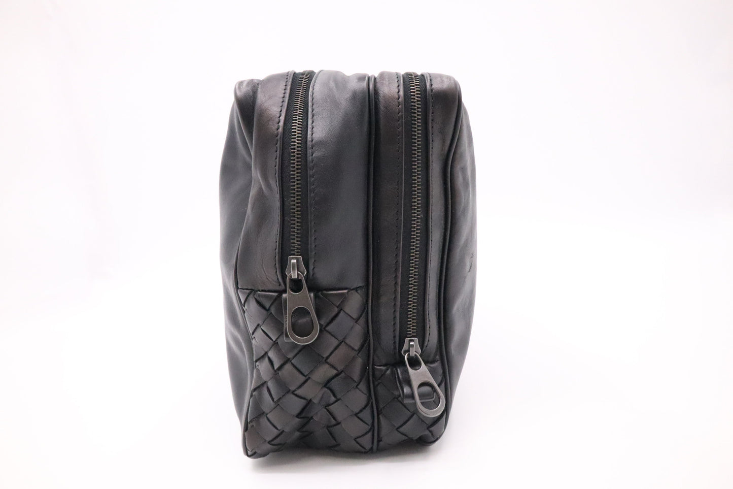 Bottega Veneta Pouch in Black Leather