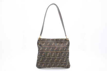 Fendi Shoulder Bag in Zucca Canvas
