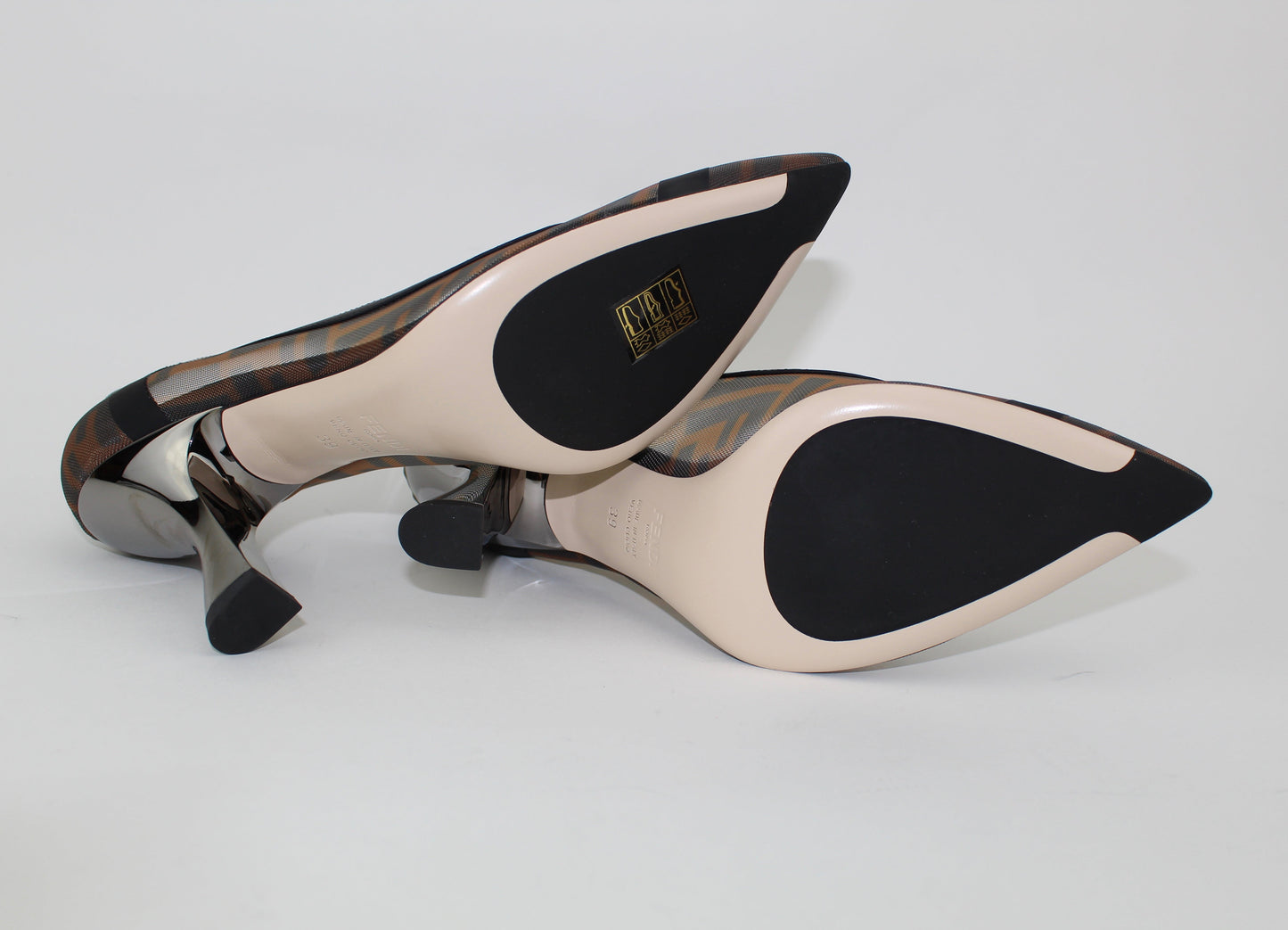 FENDI MESH AND BLACK LEATHER PUMPS