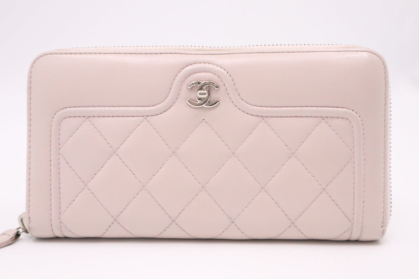 Chanel Long Wallet in Pink MatelassÃ© Leather