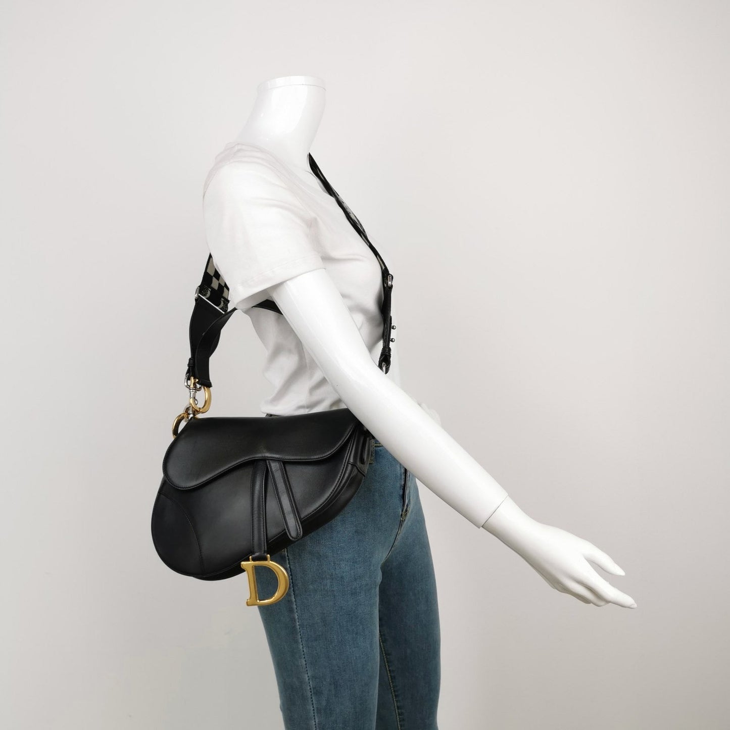 Dior Saddle Medium Black Smooth Leather with Strap