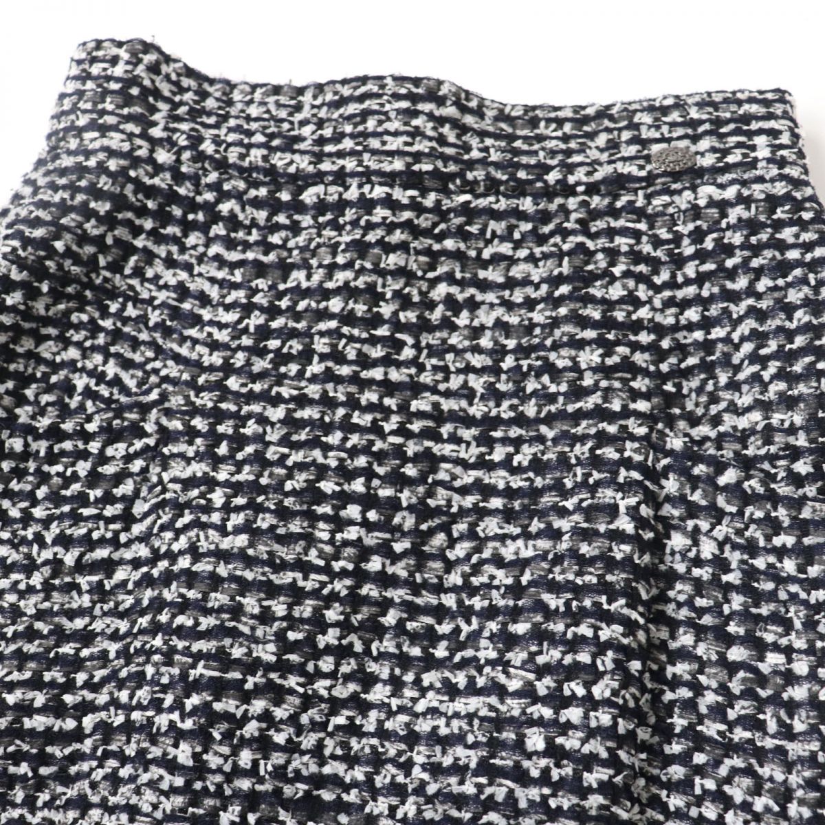 CHANEL skirt Outer material: 77% nylon, Outer material: 21% rayon, Outer material: 2% polyester, Lining: 100% silk multicolor Women 38