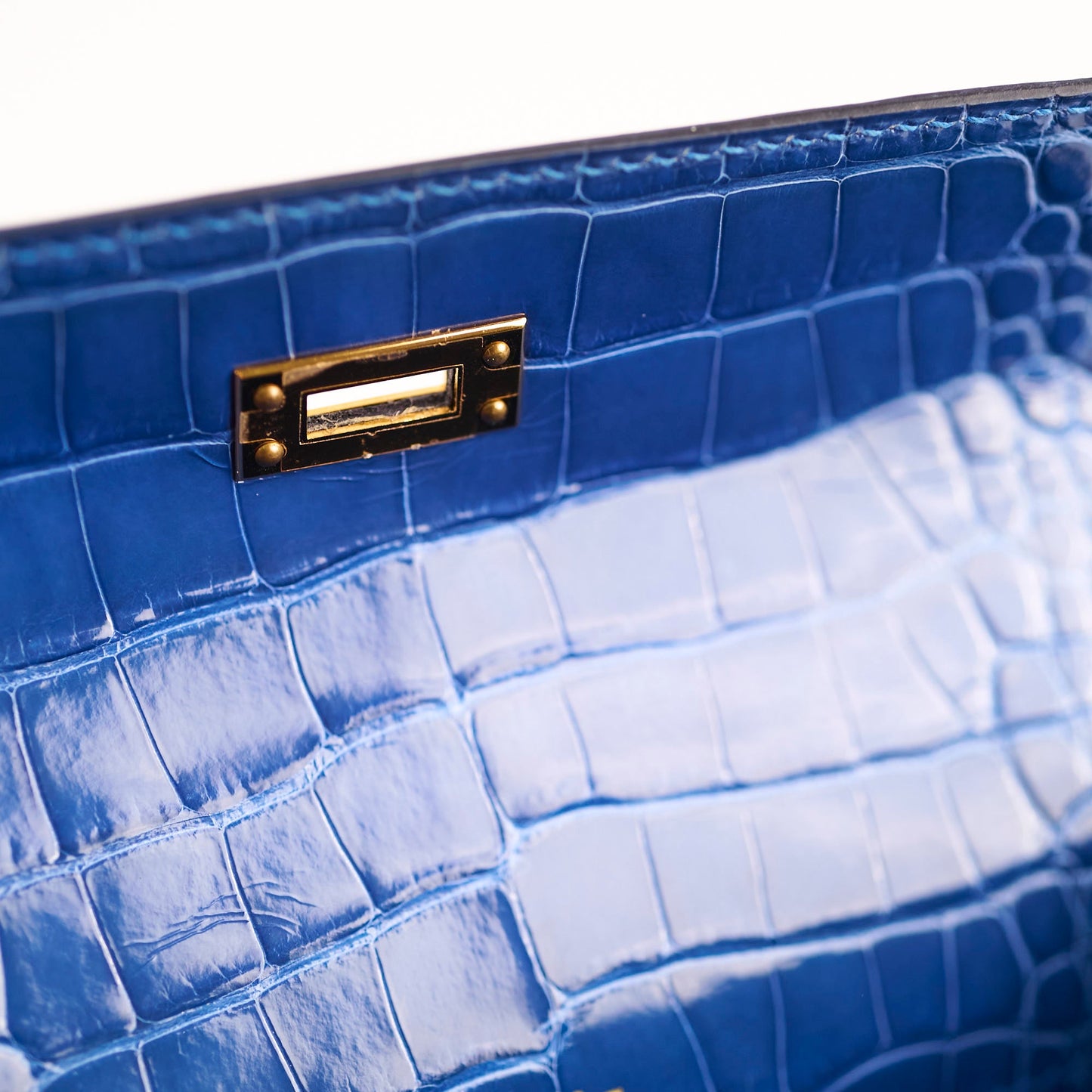 Hermes Kelly Pochette Shiny Alligator 7Q Mykonos C Stamp