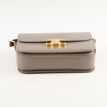 Luxury CELINE Classique Medium Triomphe Bag Pebble