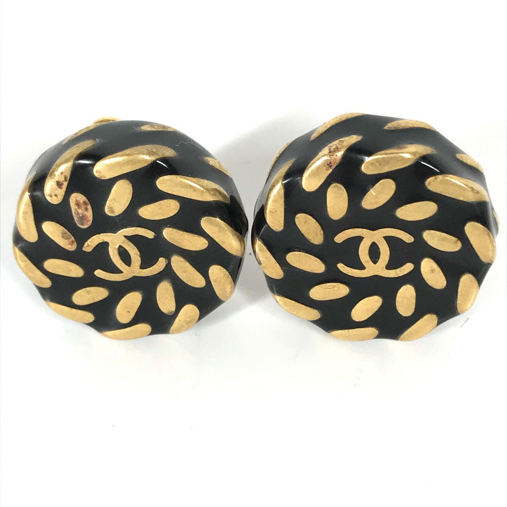 CHANEL Earring Gold Plated gold 97A Vintage CC COCO Mark Women