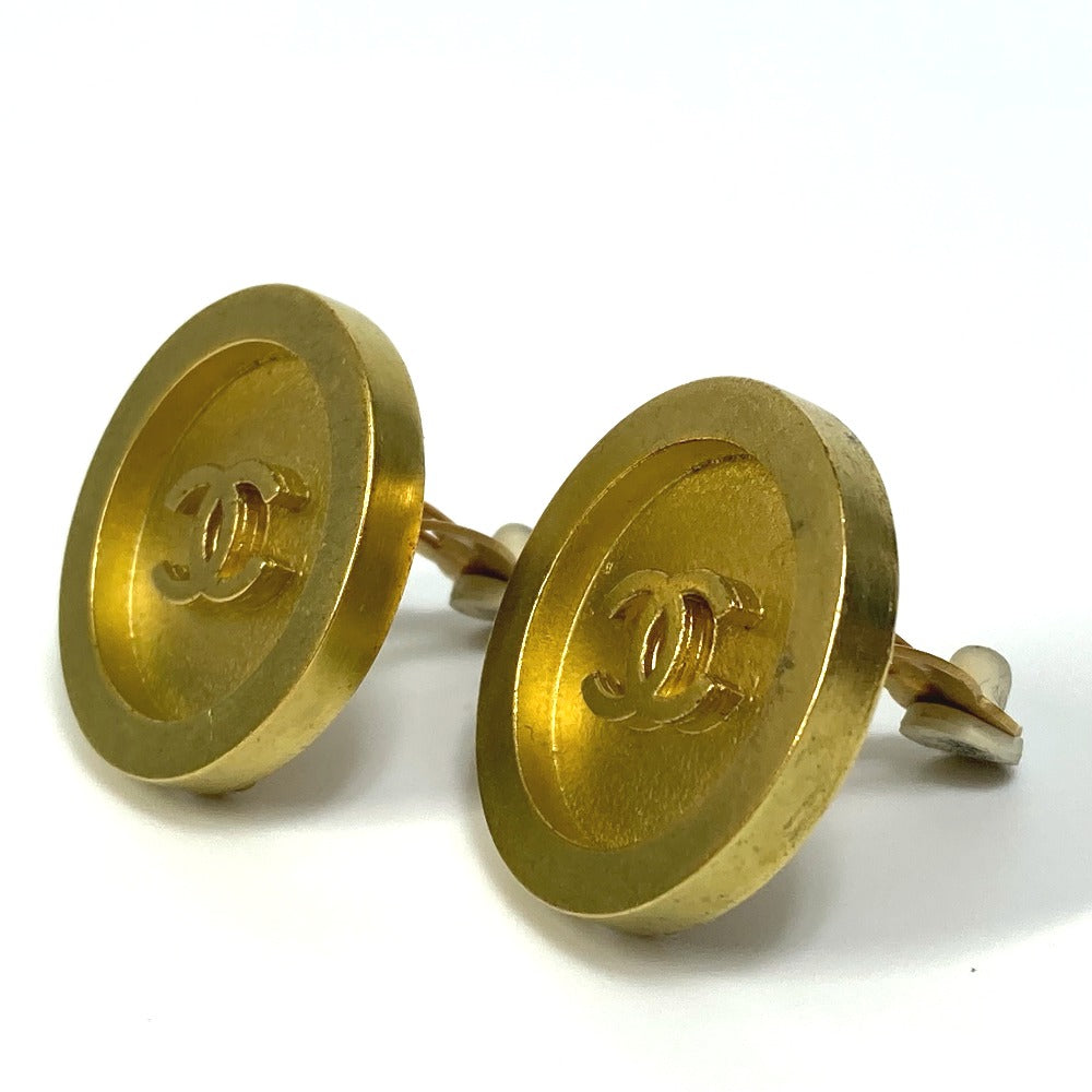 CHANEL Earring Gold Plated gold CC COCO Mark vintage Women