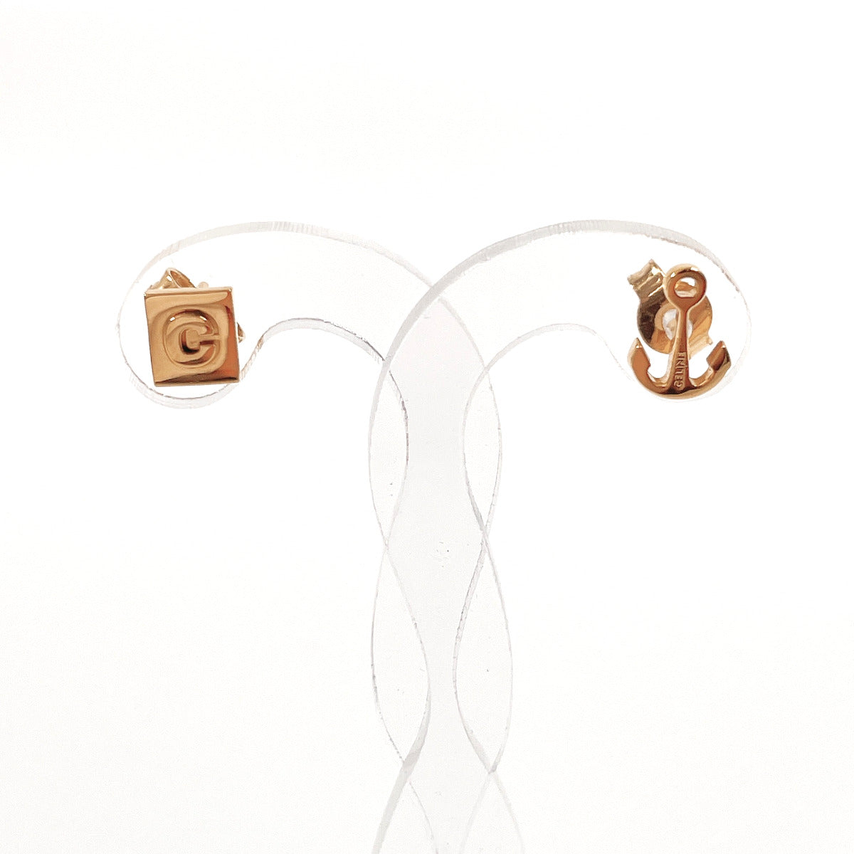 CELINE Pierce metal gold anchor motif