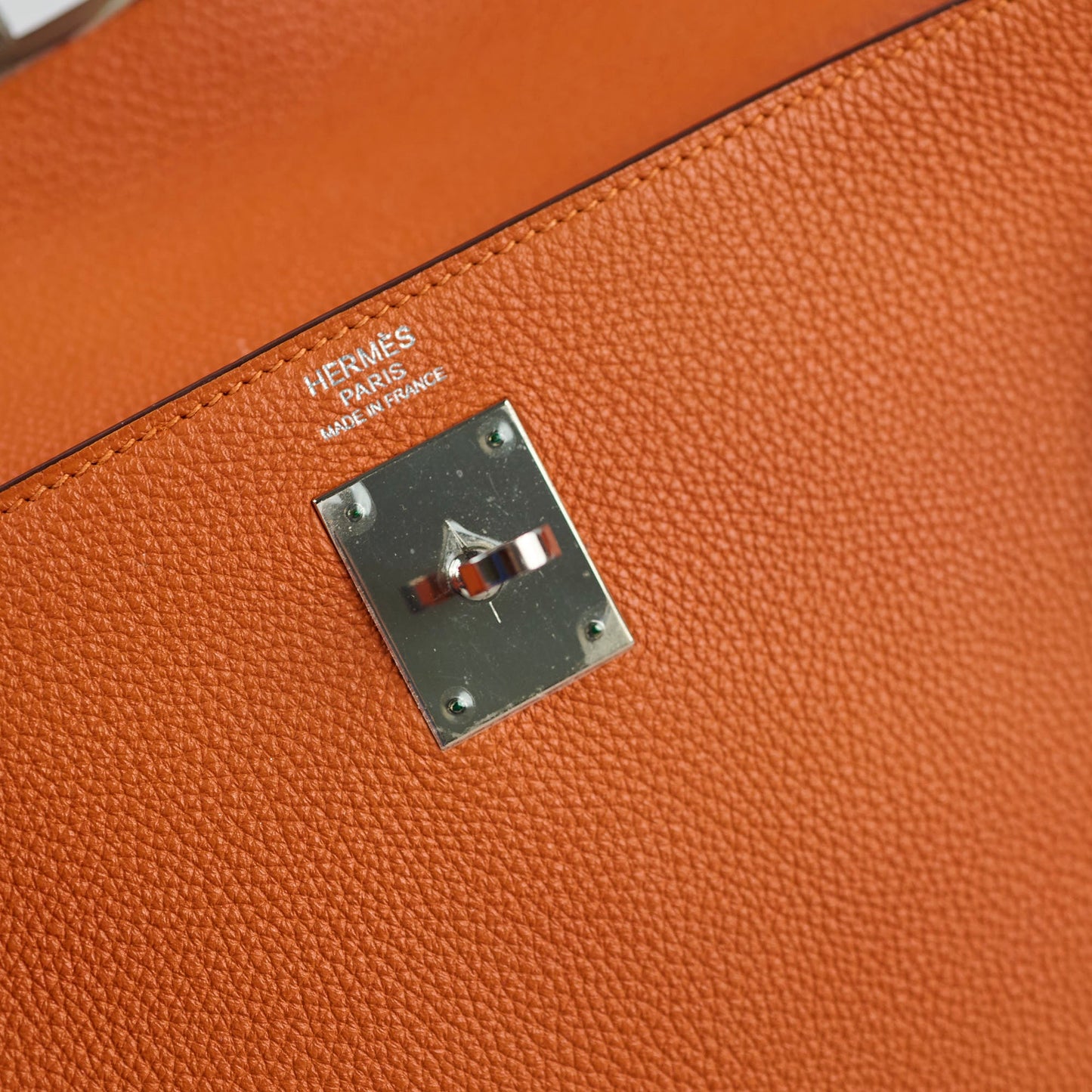 Hermes Kelly 32 Feu Togo N in Square Stamp Palladium Hardware
