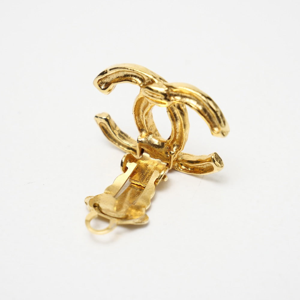 CHANEL Earring brass gold