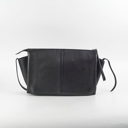 Luxury CELINE TriFold Clutch On Chain Black Leather