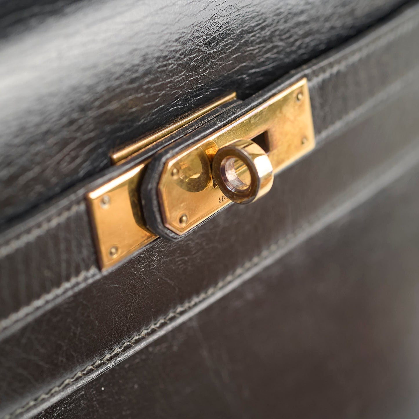 Hermes Vintage Kelly 32 Box Black J Circle Stamp 1980