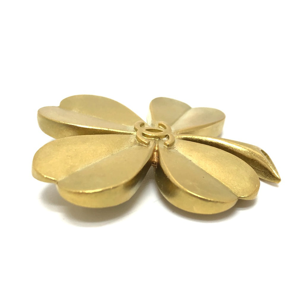 CHANEL Brooch metal gold 94A Clover Women