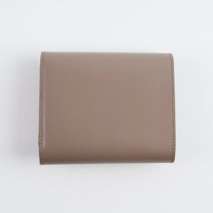 Luxury CELINE Small Flap Wallet Triomphe in Shiny Calfskin Pebble