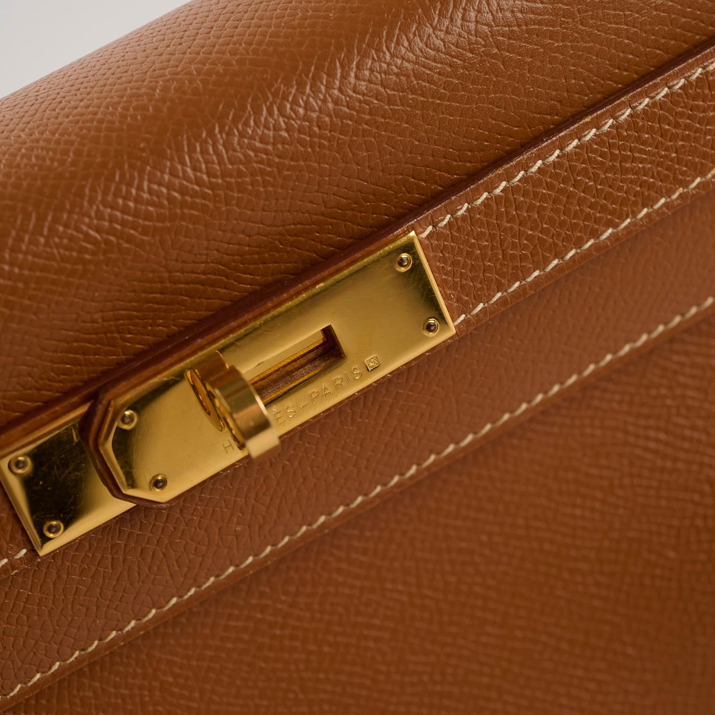 Hermes Kelly 28 Courchevel Gold - Stamp B Square