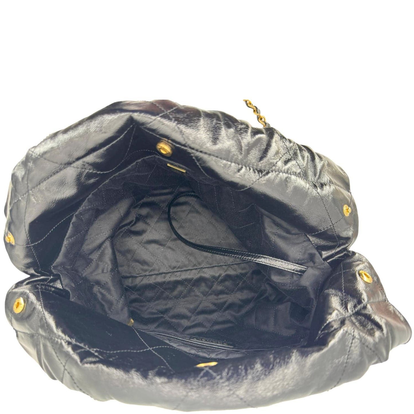 CHANEL 22 Quilted Calfskin  Shiny Leather Shoulder Bag Black