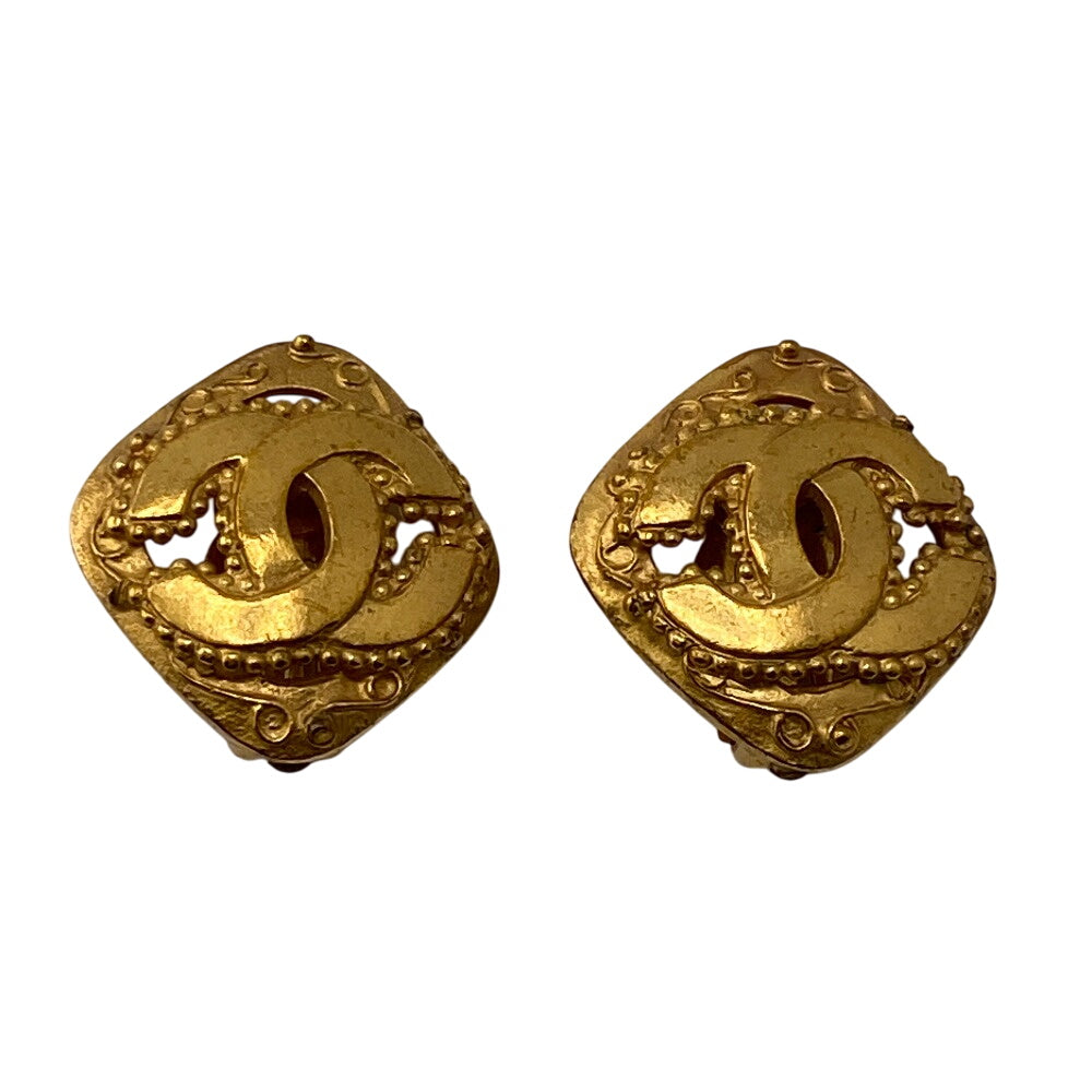 CHANEL Earring 96A Gold Plated gold COCO Mark
