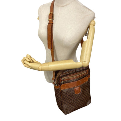 CELINE Shoulder Bag leather Brown Vintage macadam Women