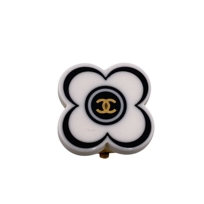 CHANEL Earring 02P Plastic, Plating white COCO Mark Flower motif