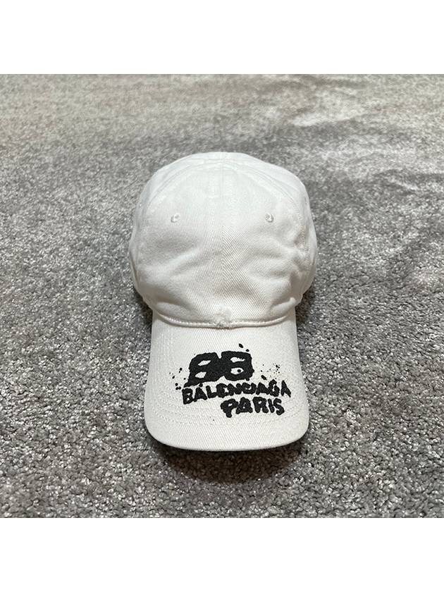 Luxury Balenciaga Trending 2025 Hand Draw BB Icon Ball Cap White