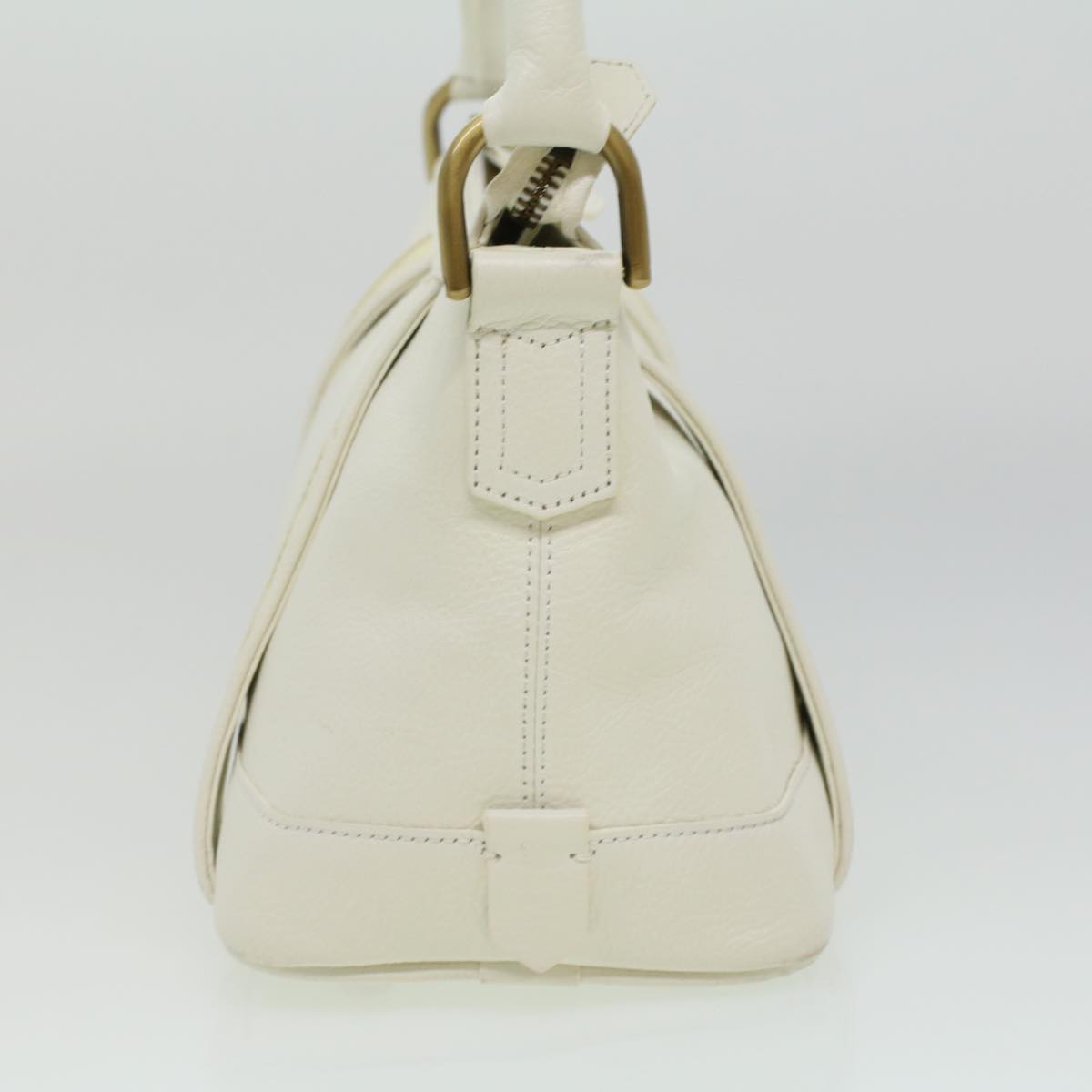 Luxury Burberry Shoulder Bag Leather White Auth am3357