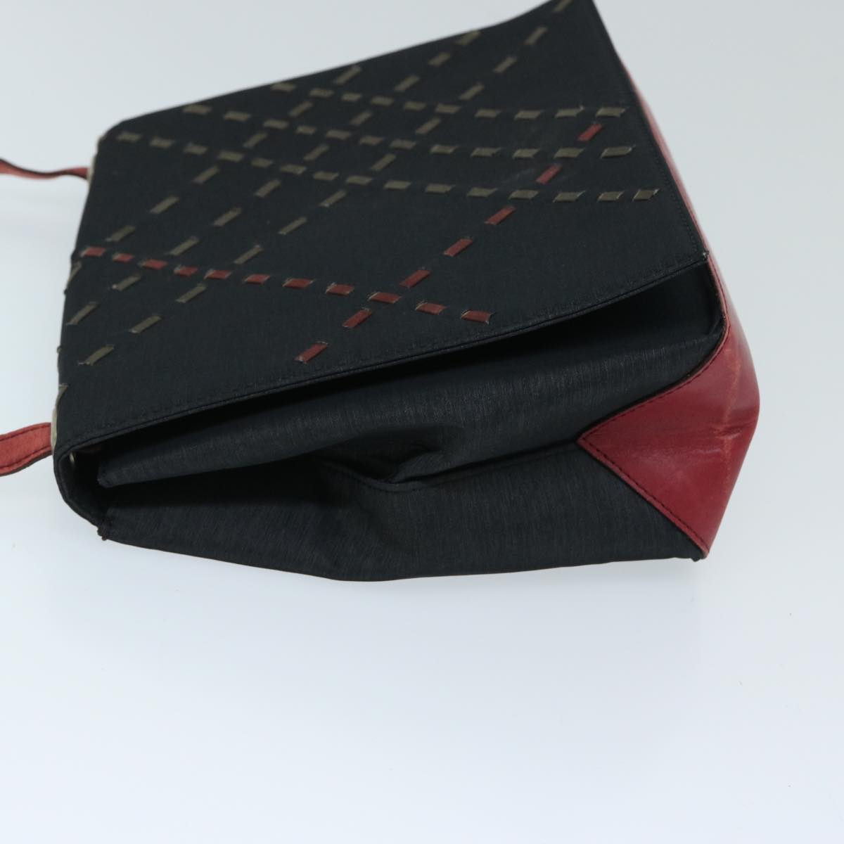 Luxury Burberry Shoulder Bag Canvas Black Red Auth bs12799