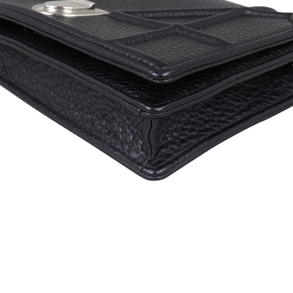 Dior Diorama Wallet on Chain
