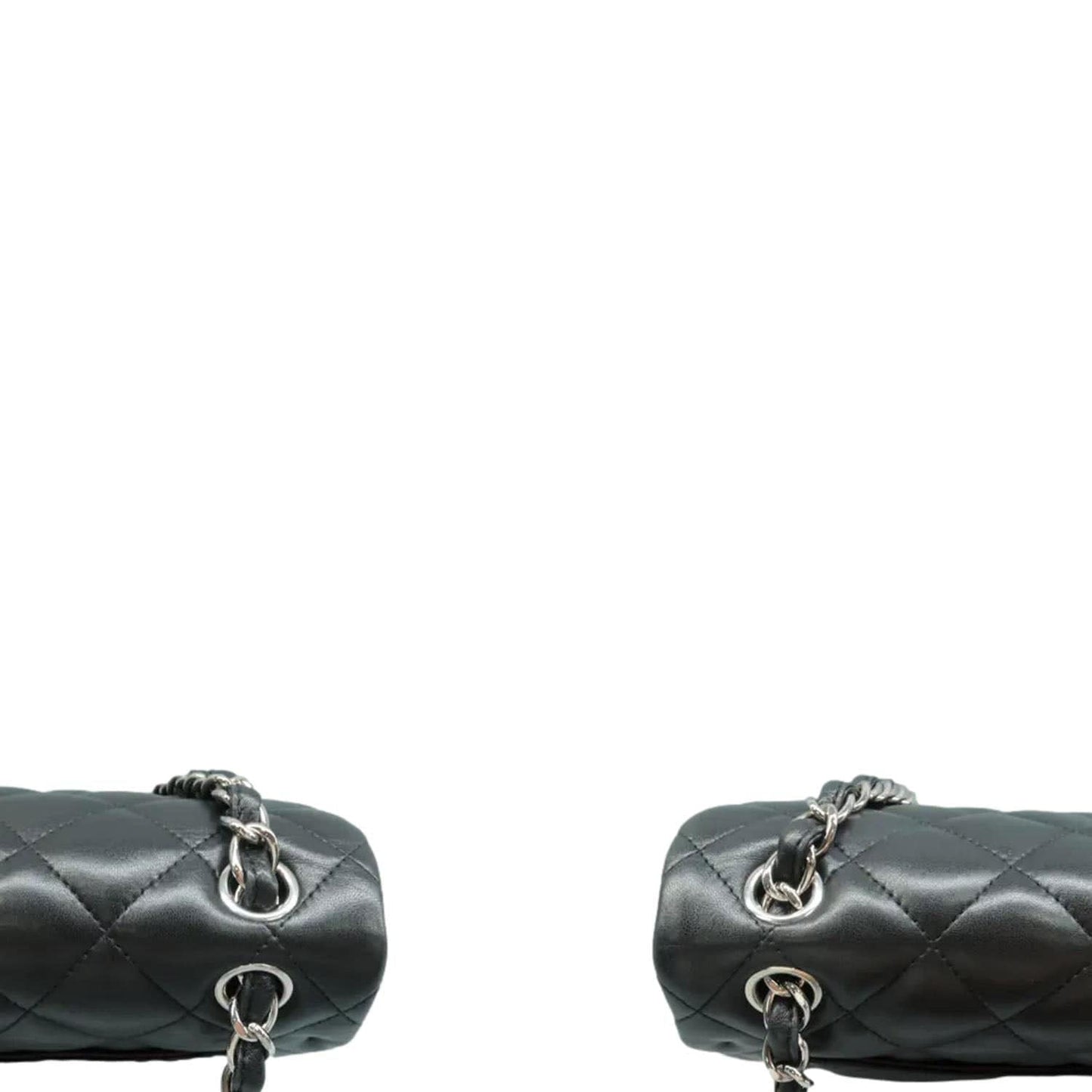 CHANEL Jumbo Classic Double Flap Quilted Leather Shoulder Bag Black
