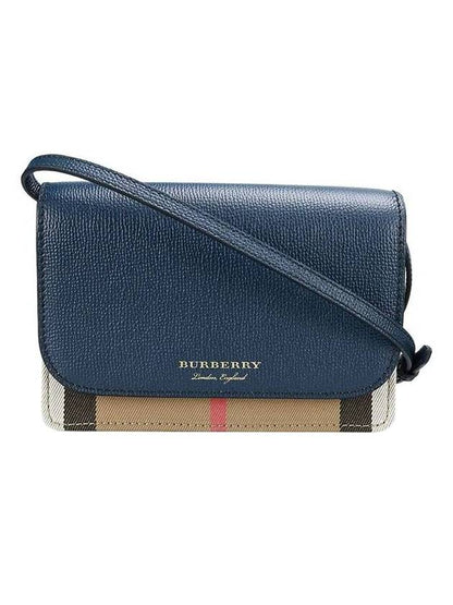 Luxury Burberry New Hampshire Shoulder Bag Navy
