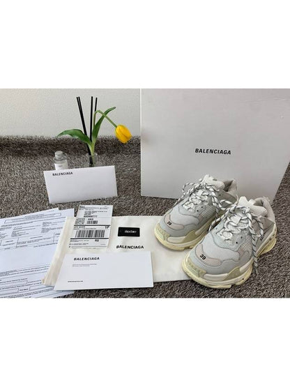 Luxury Balenciaga Trending 2025 Triple S Trainer Men Sneakers 39 260
