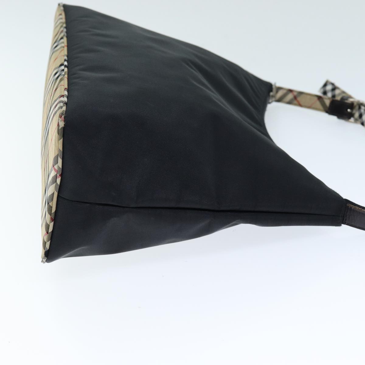 Luxury Burberry Nova Check Shoulder Bag Nylon Black Beige Auth hk1319