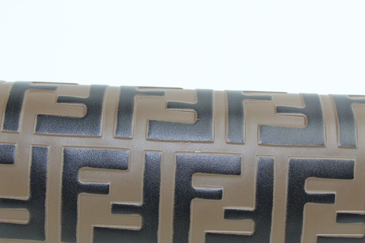 Fendi Logo Chain Bag