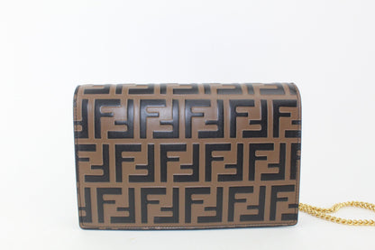 FENDI LOGO CHAIN BAG