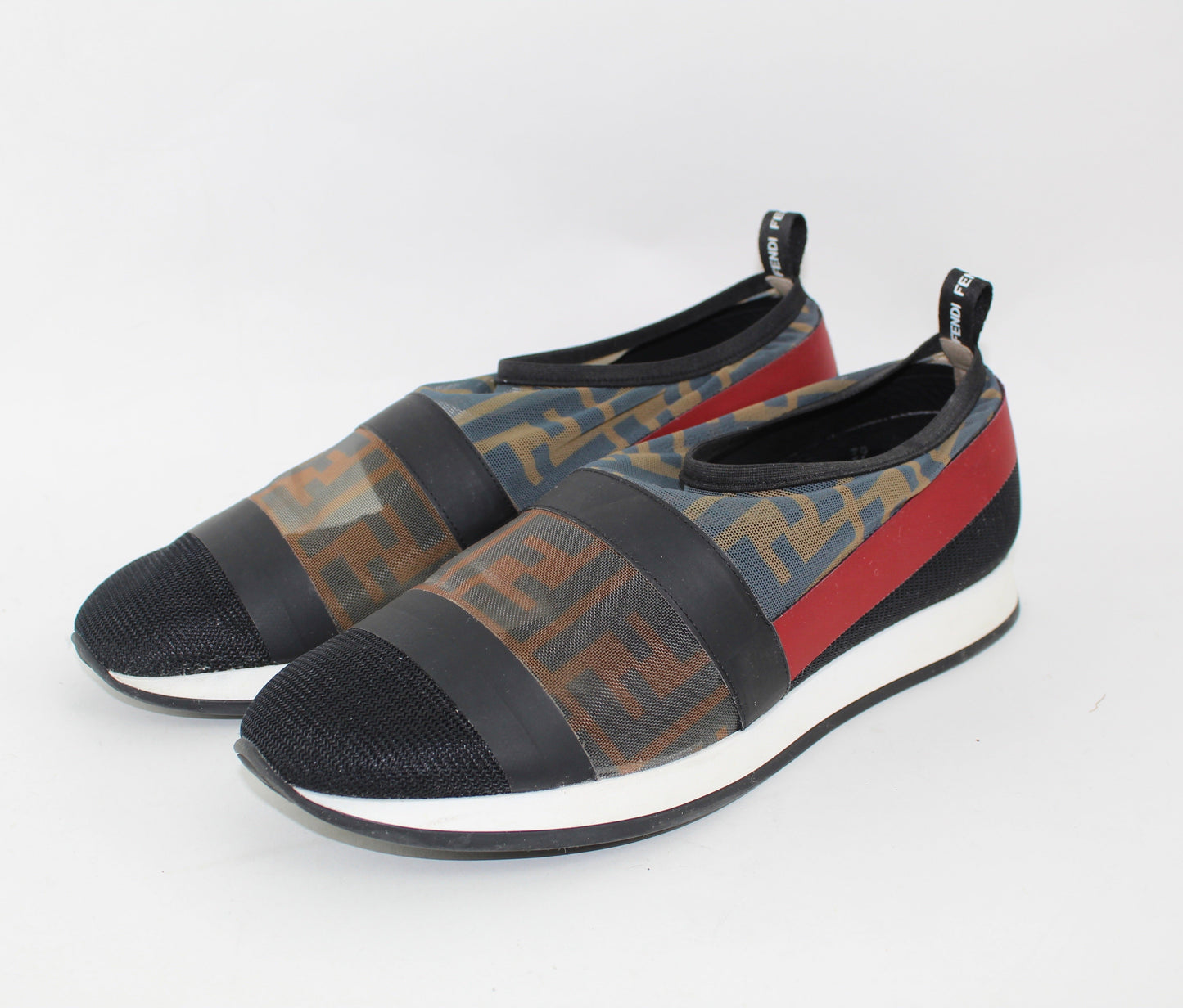 FENDI RUNWAY MESH FF TRAINER SNEAKERS SIZE 39