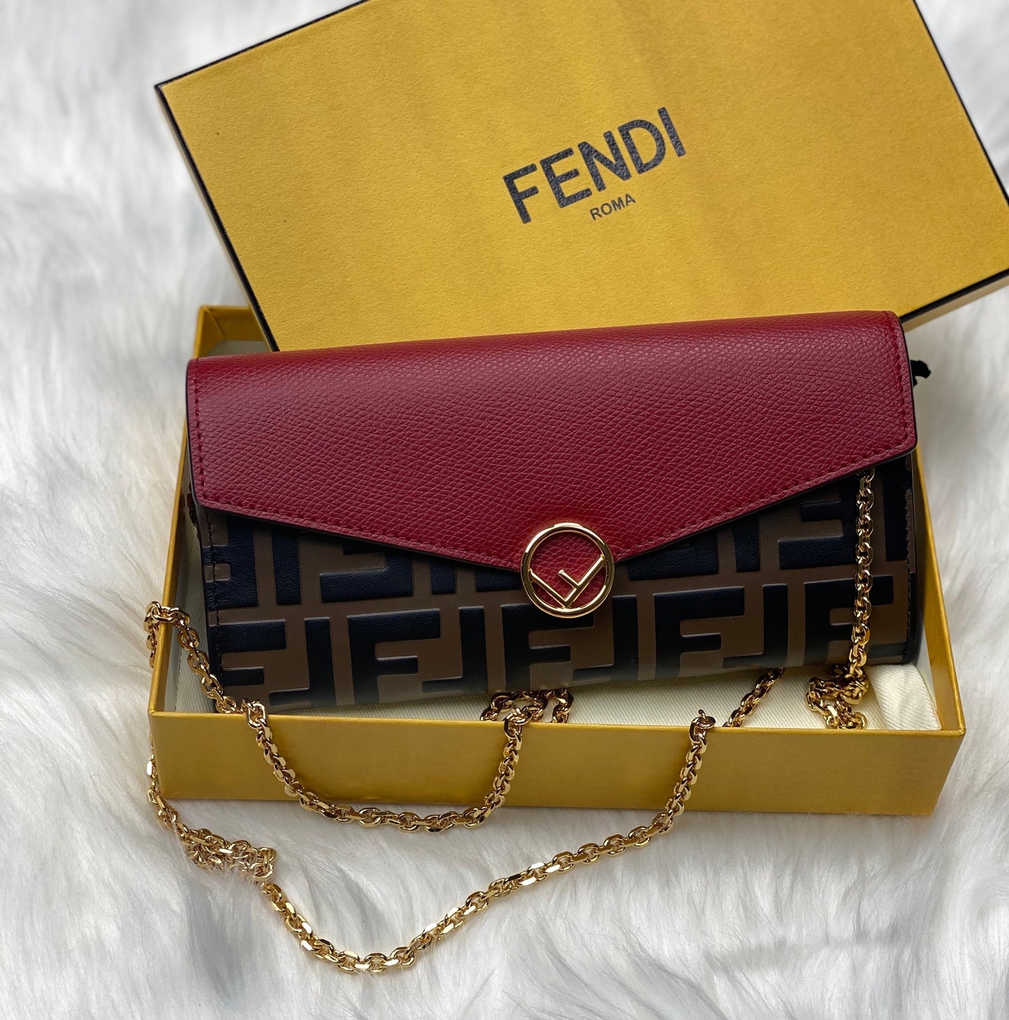 FENDI WALLET WITH CHAIN