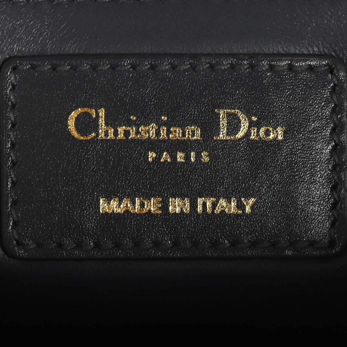 Dior 30 Montaigne Bag