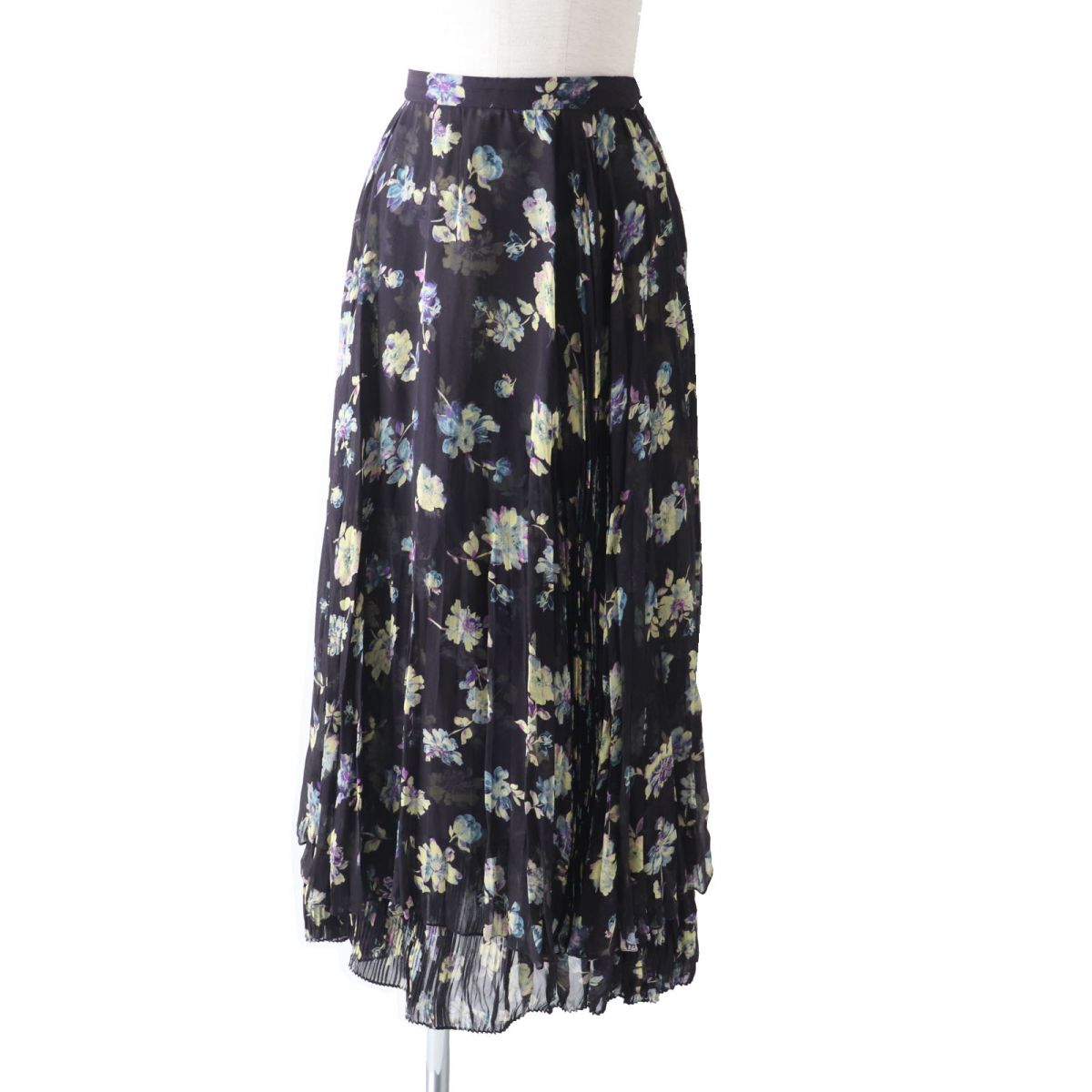 CELINE skirt Outer material: silk 100% Black x Multi<br>Floral print Women 40