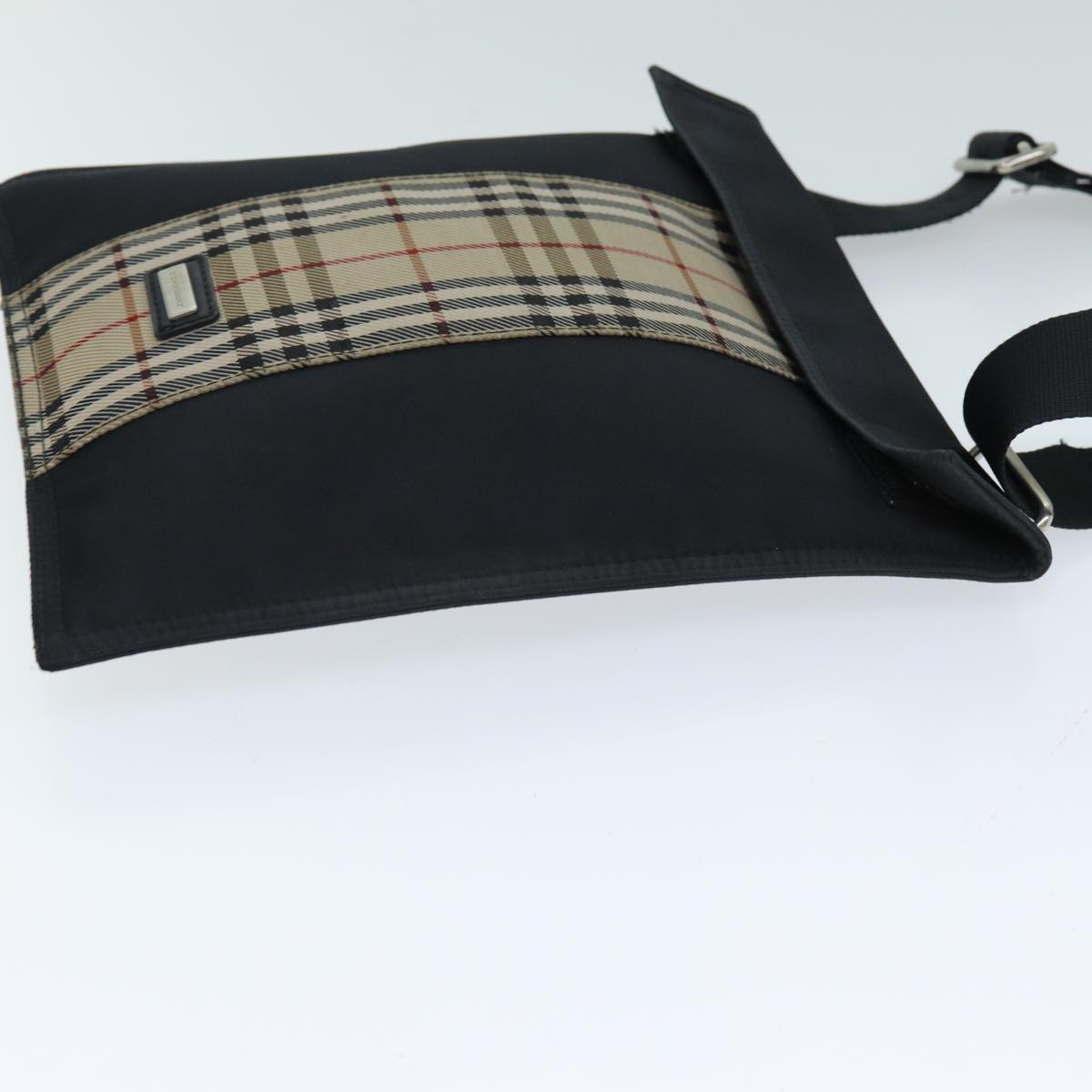Luxury Burberry Nova Check Shoulder Bag Nylon Beige Black Auth mr272