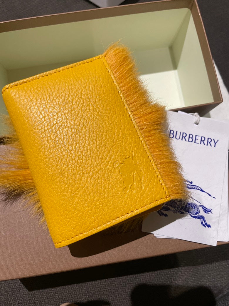 Luxury Burberry LS Compact Wallet Mimosa â Fur Wallet